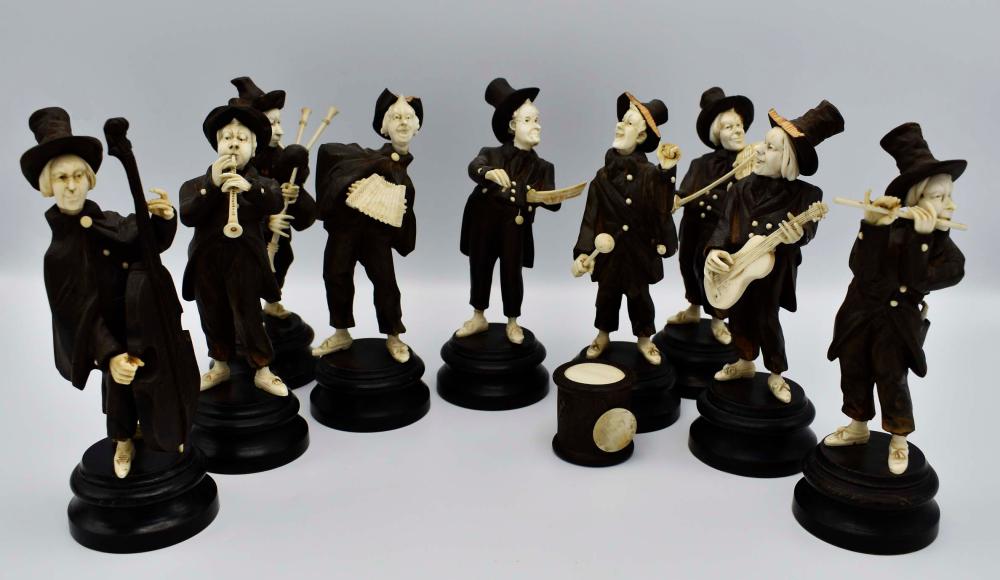 SOUTH GERMAN NINE PIECE MINSTREL BANDThe