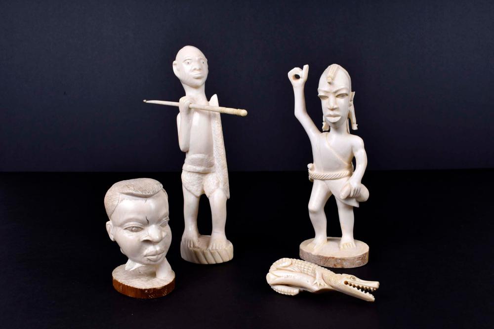 THREE AFRICAN CARVED FIGURES AND 3544a4