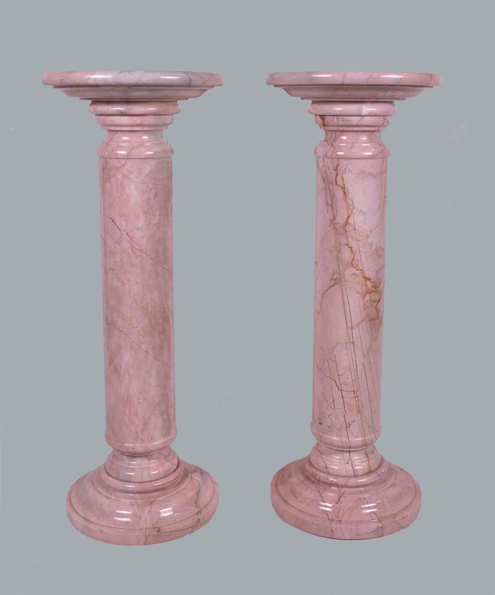 PAIR OF CONTEMPORARY PINK STRIATED 3544d9