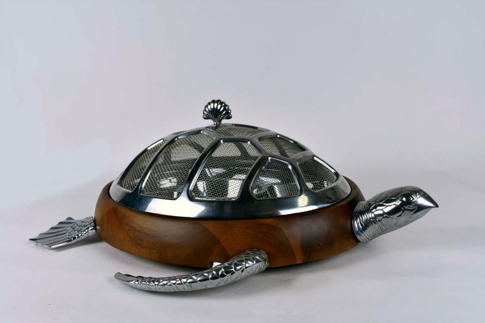 LARGE ALUMINUM FITTED WOOD TURTLE FORM 354503