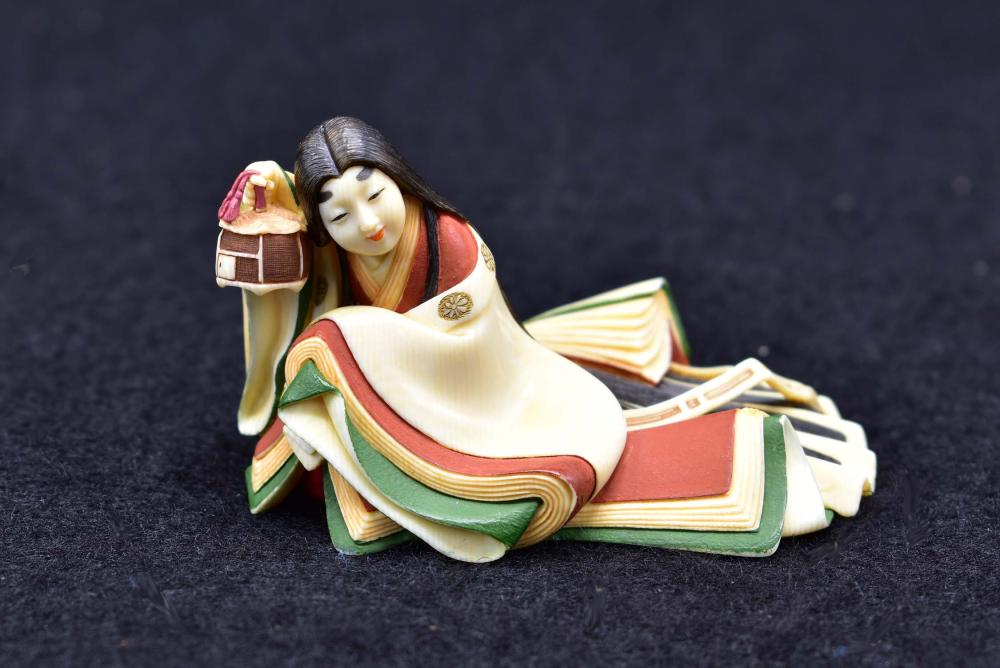 JAPANESE POLYCHROME PAINTED NETSUKE 35455a