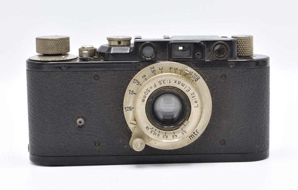 VINTAGE GERMAN LEICA NO 437 CAMERAWith 3545ab