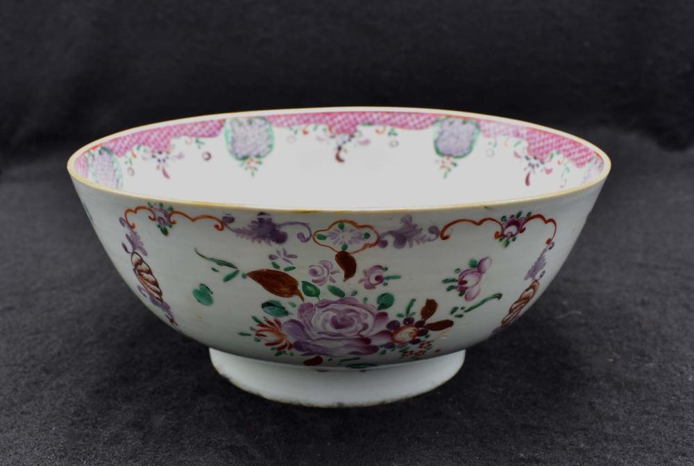 CHINESE EXPORT FAMILLE ROSE DECORATED 3545d2