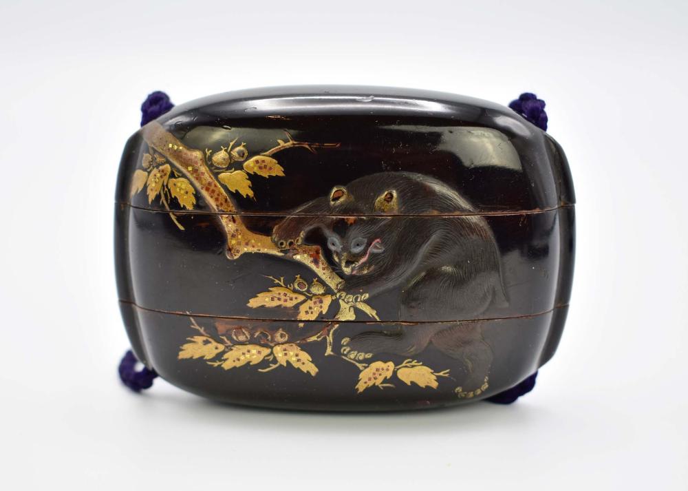 JAPANESE GILT AND BLACK LACQUER