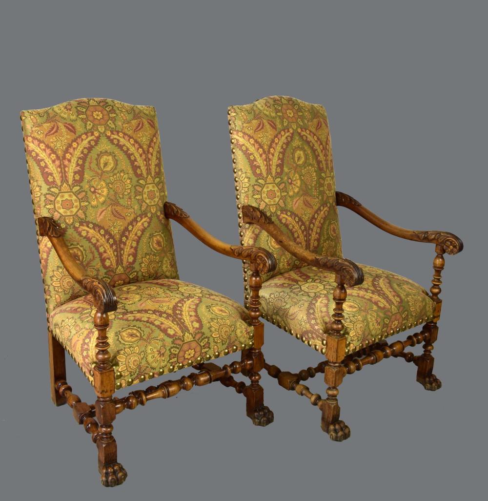 PAIR OF BAROQUE STYLE WALNUT ARMCHAIRS20th