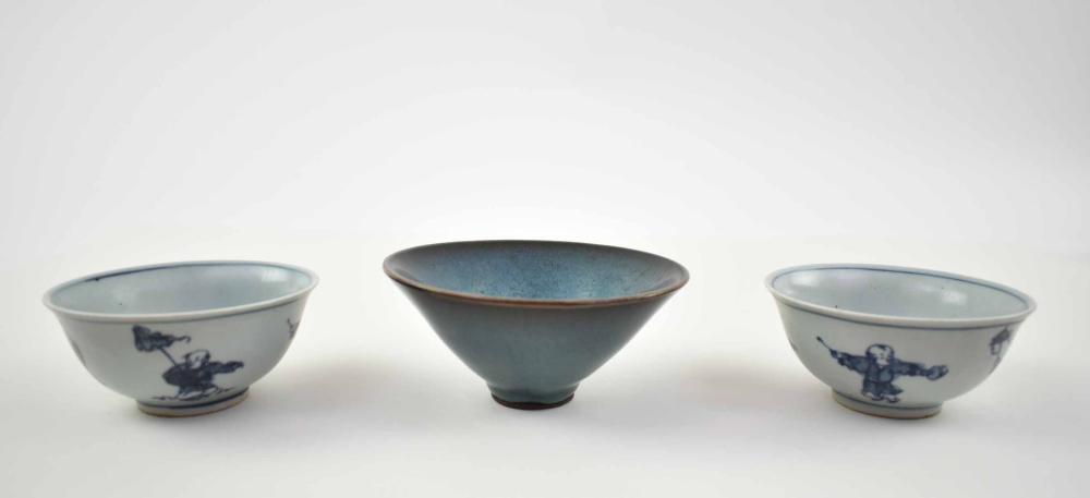 JUNYO BOWL & TWO BLUE/WHITE PORCELAIN