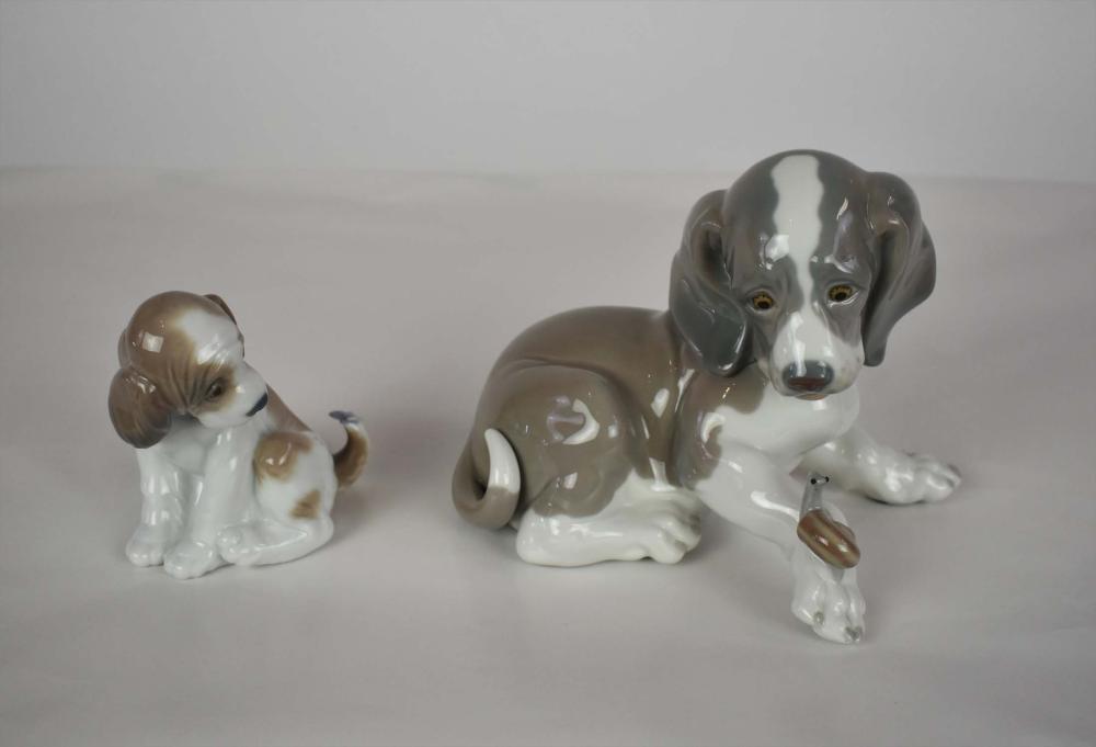 TWO LLADRO PORCELAIN DOGSThe underside 35483a