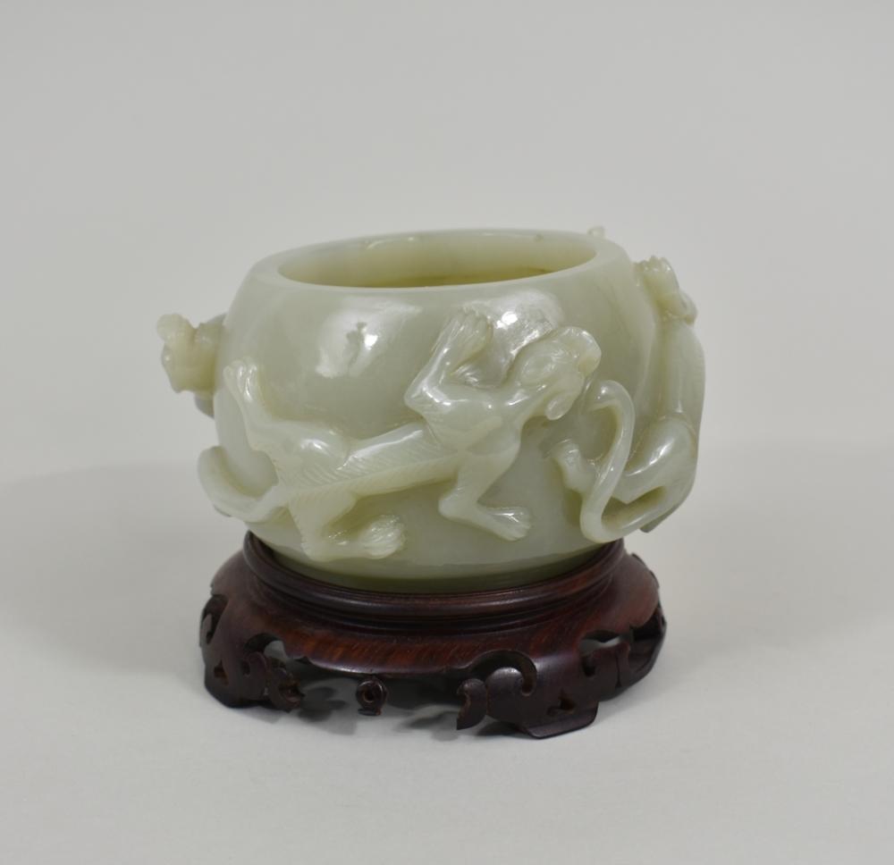 CHINESE CELADON JADE BOWLThe compressed