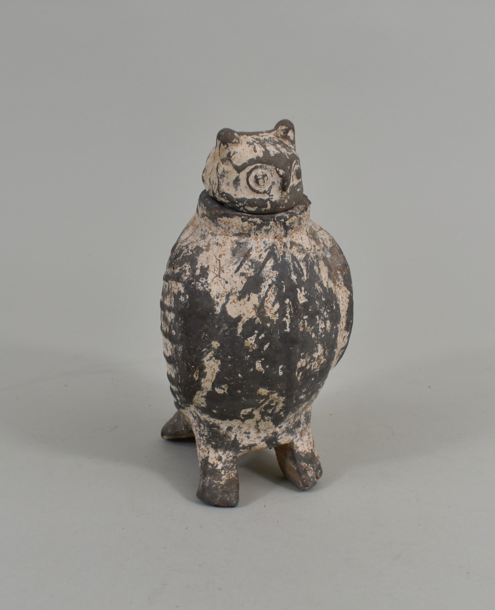 CHINESE GREY POTTERY OWLHan Dynasty  354979
