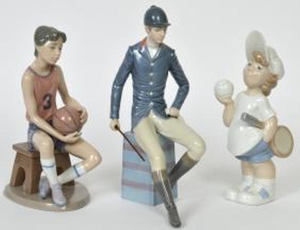 THREE LLADRO PORCELAIN ATHLETESVariously 354998