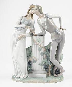 LLADRO PORCELAIN ROMEO AND JULIET