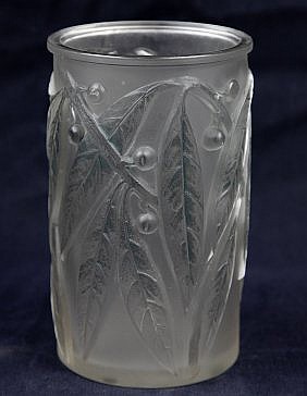 R LALIQUE FROSTED GLASS LAURIER 354a0a