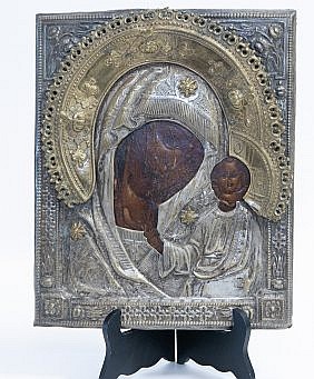 RUSSIAN PAINTED ICON OF VIRGIN