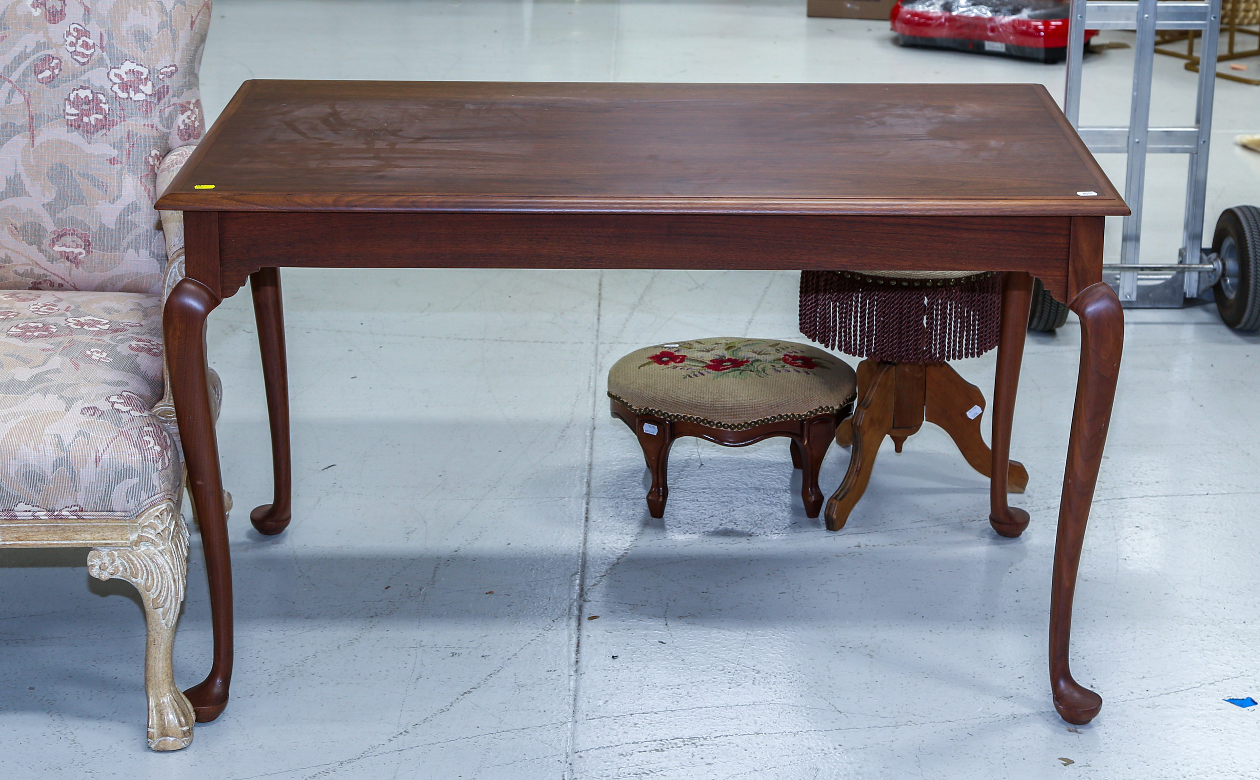 QUEEN ANNE STYLE BLACK WALNUT TABLE