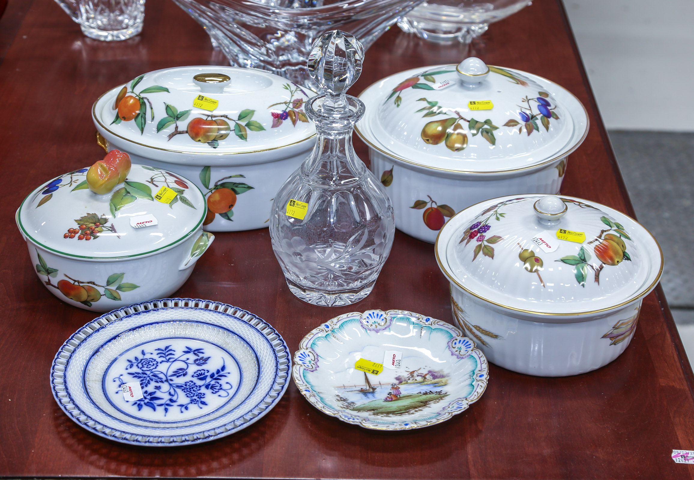 FOUR ROYAL WORCESTER EVESHAM SERVING