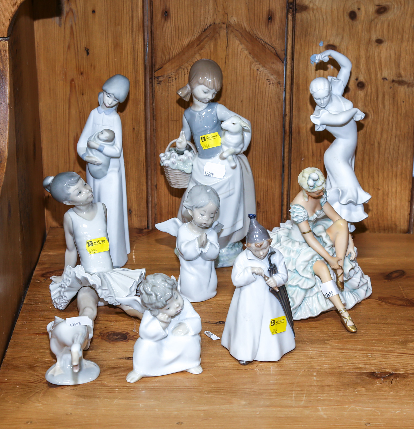 GROUP OF LLADRO & OTHER PORCELAIN