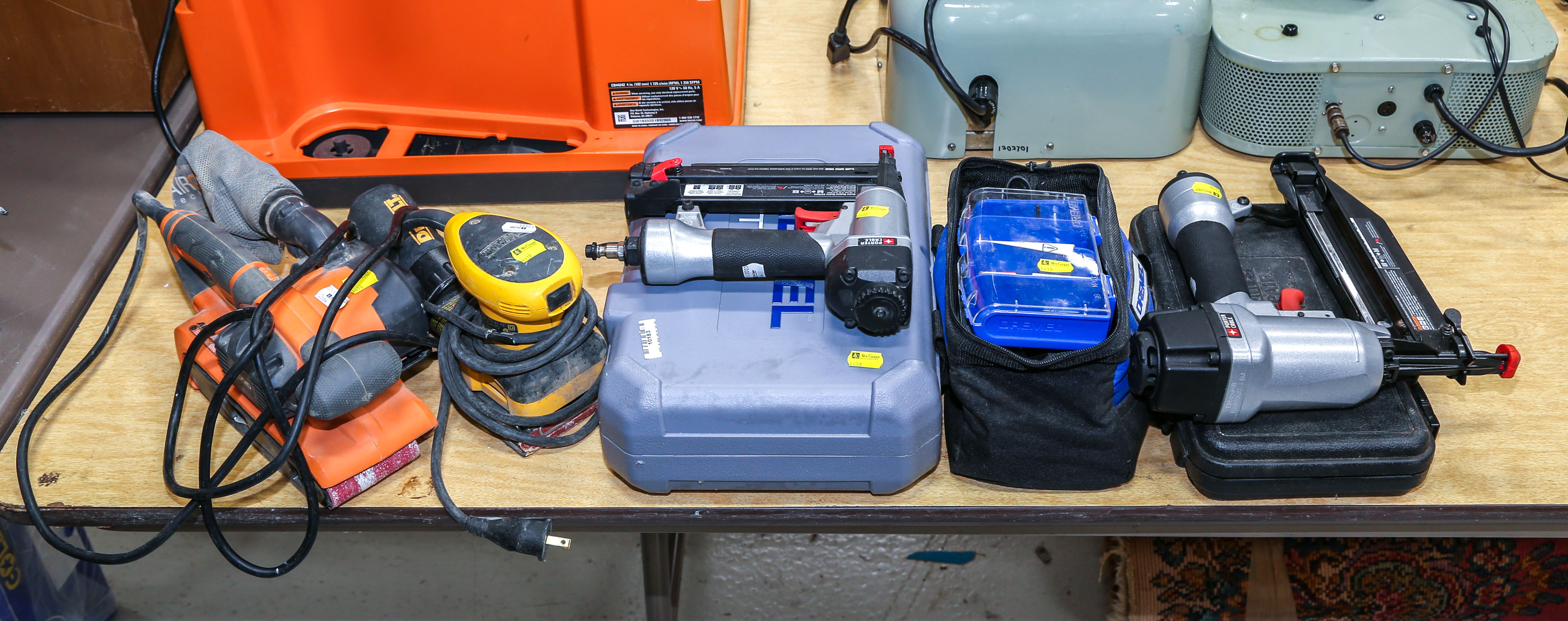 ASSORTMENT OF POWER HAND TOOLS