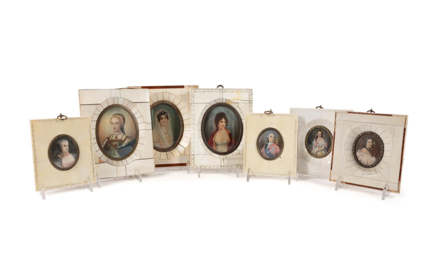 7 OVAL PORTRAIT MINIATURES IN BONE 354c47