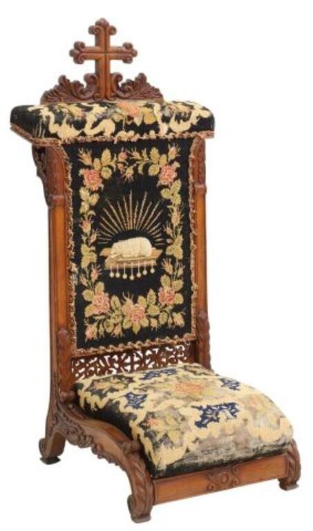 FRENCH CARVED & NEEDLEPOINT PRIE