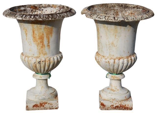  2 CAST IRON CAMPANA FORM URNS pair  35795e