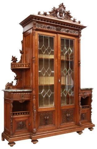 ITALIAN CARVED WALNUT DISPLAY SIDEBOARDItalian 357986