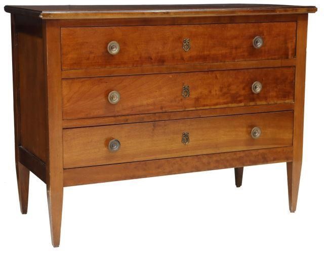 LOUIS XVI STYLE THREE DRAWER COMMODELouis 3579ee