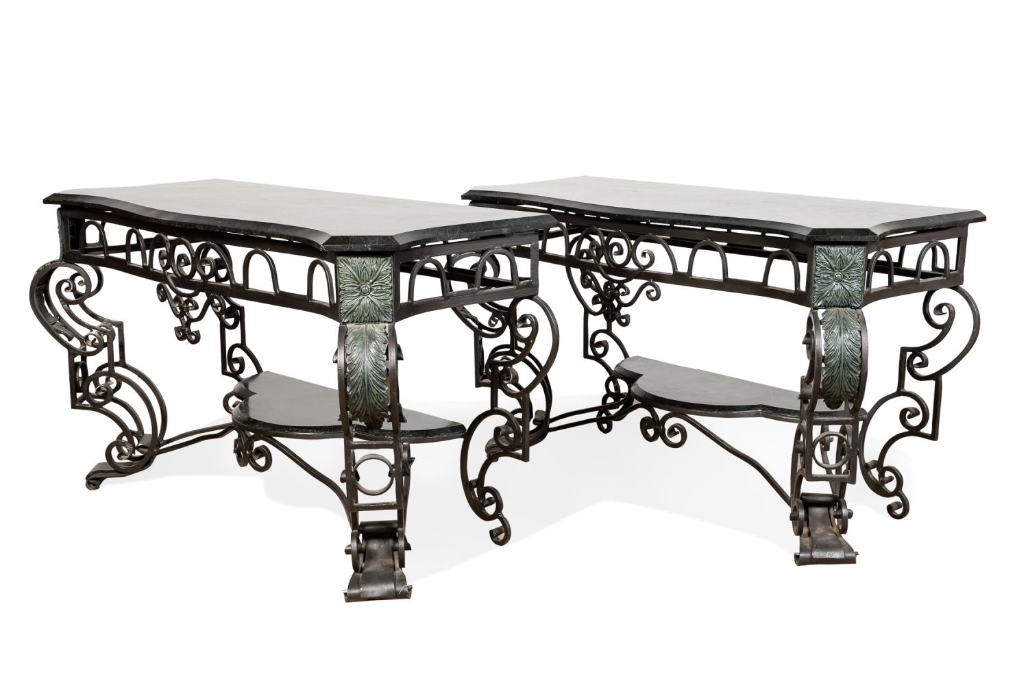 PAIR OF BAROQUE STYLE STONE TOP 357bf8