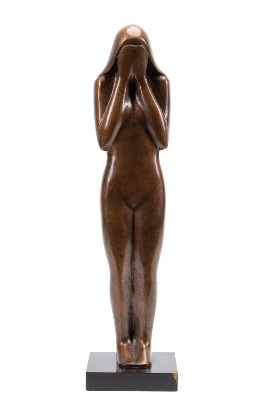 MODERN BRONZE STANDING FEMALE W/