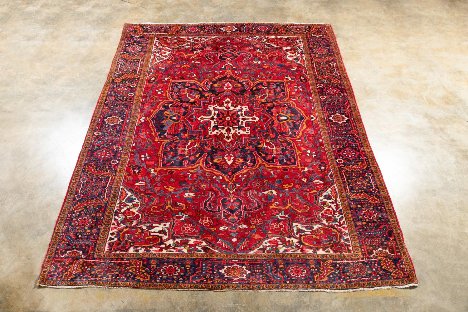 HAND KNOTTED WOOL PERSIAN HERIZ  357c9a
