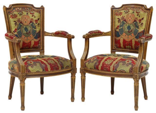  2 FRENCH LOUIS XVI STYLE UPHOLSTERED 357d80