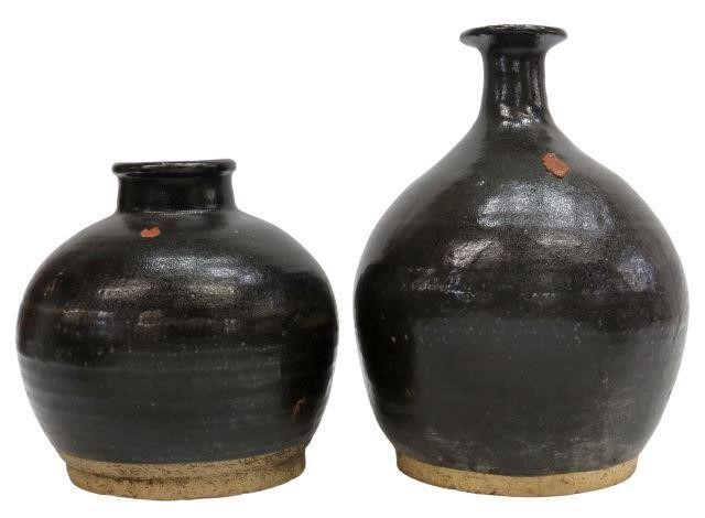 (2) CHINESE GLAZED EARTHENWARE