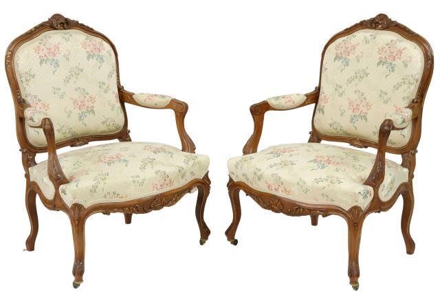  2 FRENCH LOUIS XV STYLE UPHOLSTERED 357f47
