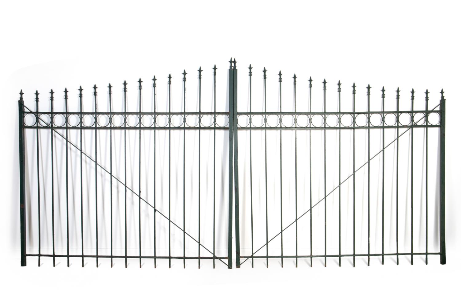 PAIR OF WROUGHT IRON DRIVEWAY ENTRY 358025