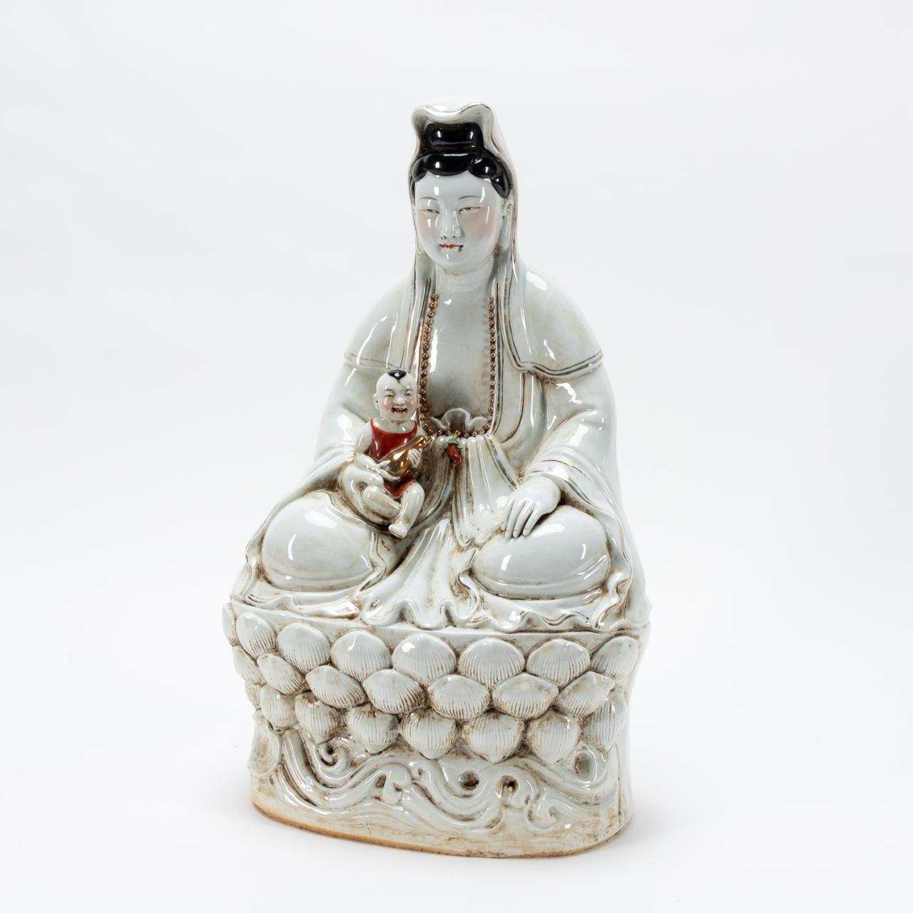 CHINESE LARGE SEATED GUANYIN BRINGER 35828d