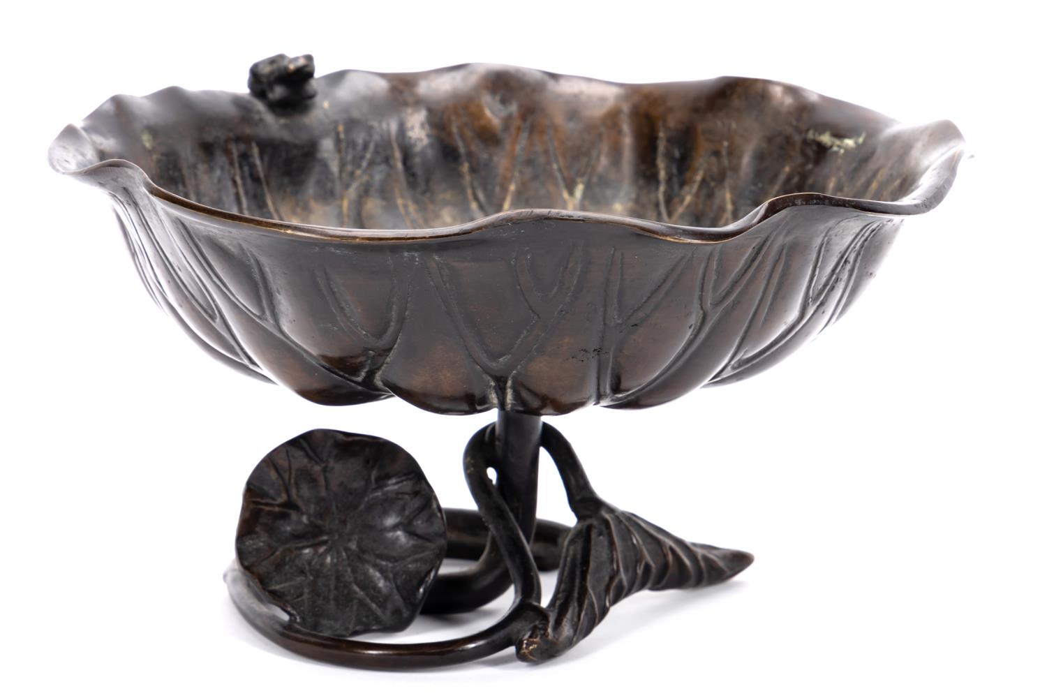 JAPANESE BRONZE LOTUS FROG IKEBANA 3582ce