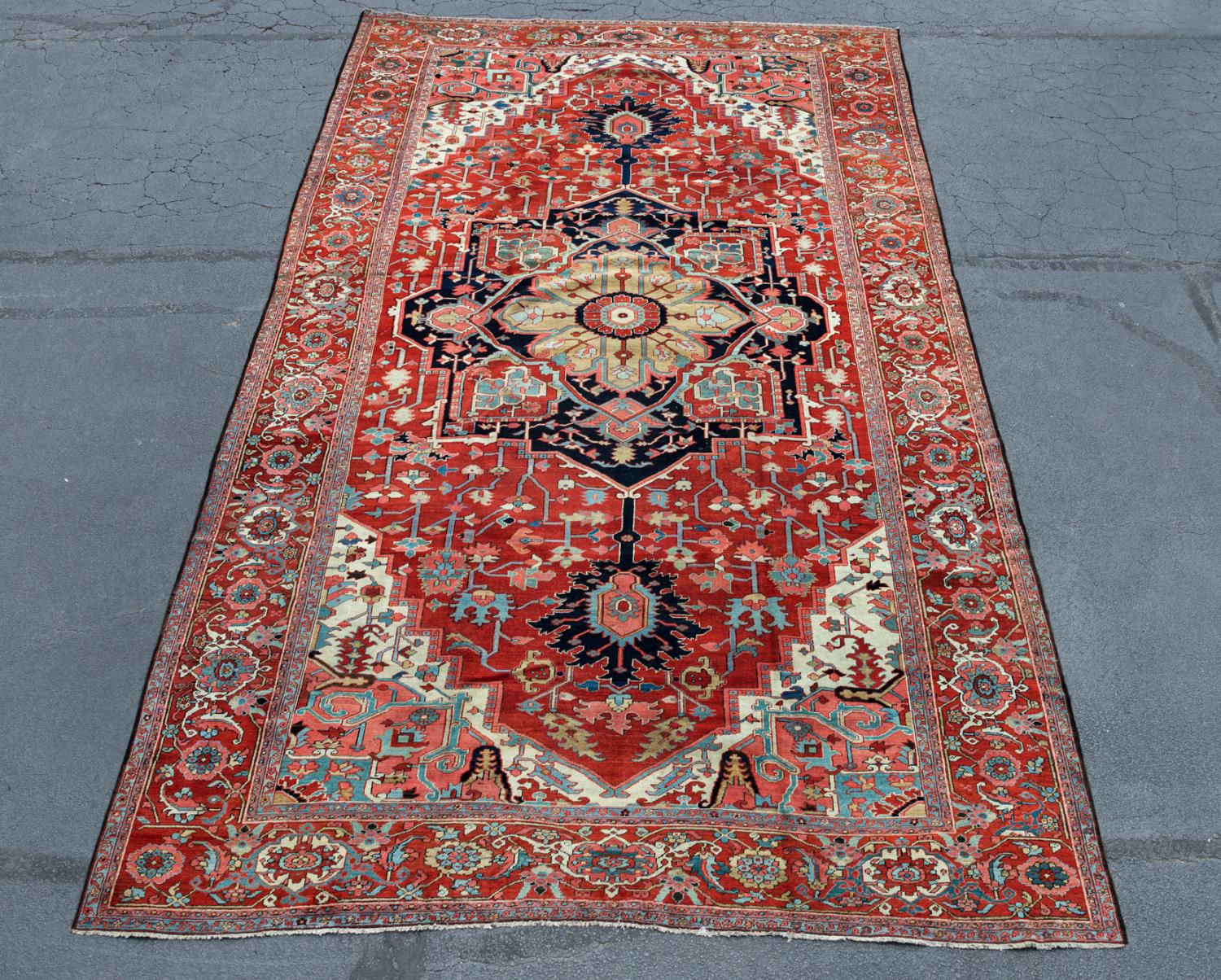 ANTIQUE HAND KNOTTED PERSIAN SERAPI  3582dc