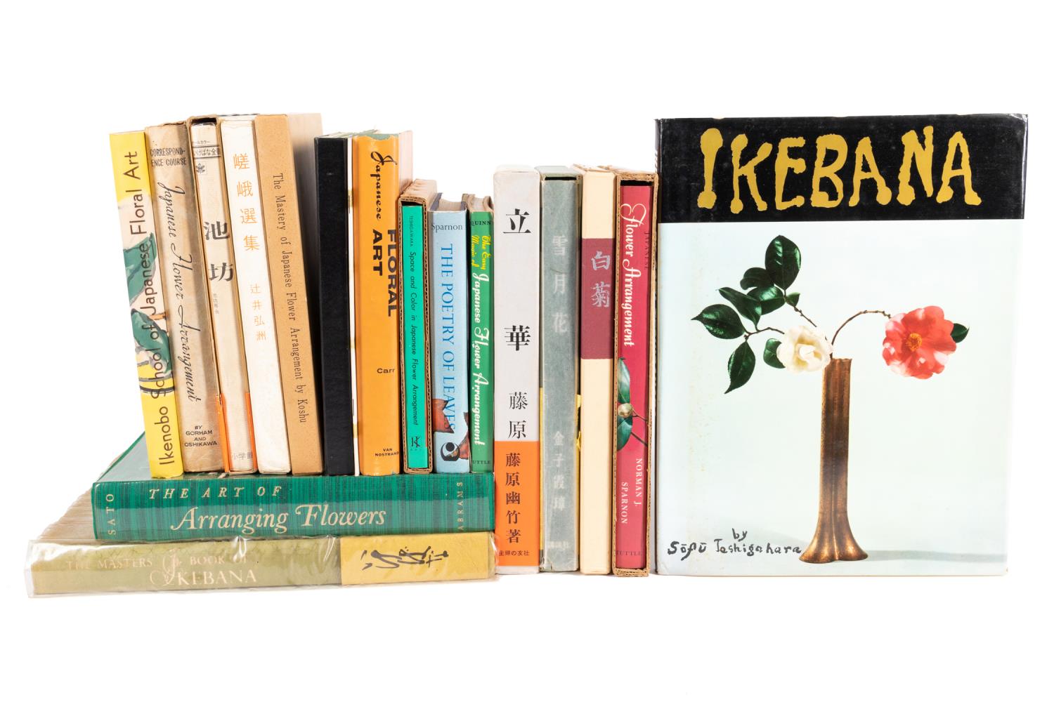 18 BOOKS ON JAPANESE IKEBANA  3582d7