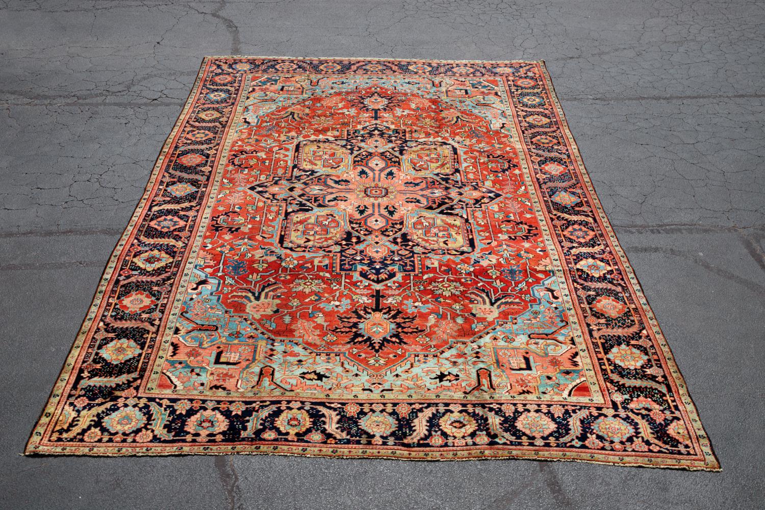 ANTIQUE HAND KNOTTED PERSIAN SERAPI,