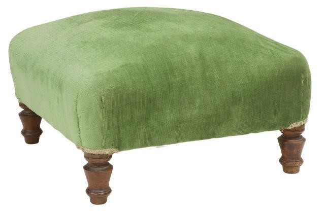 UPHOLSTERED OTTOMAN FOOTSTOOL ON 3584b3