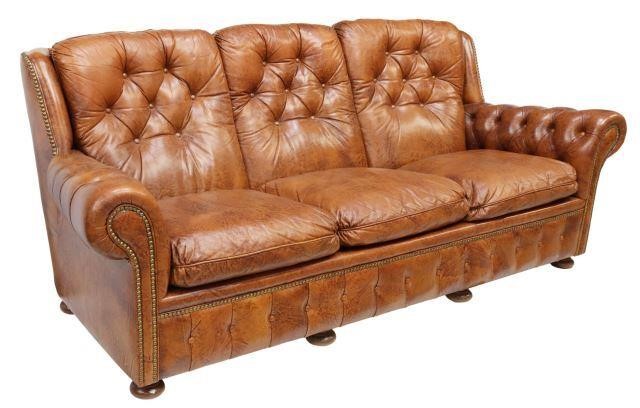 ITALIAN TUFTED LEATHER THREE-SEAT