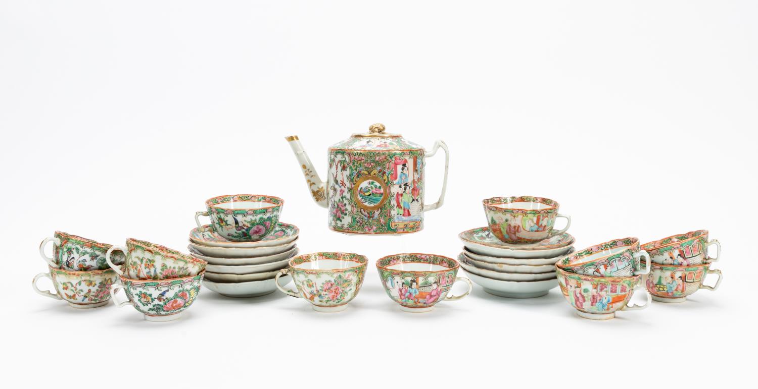 ROSE MEDALLION TEAPOT, TEA CUPS, & SAUCERS,