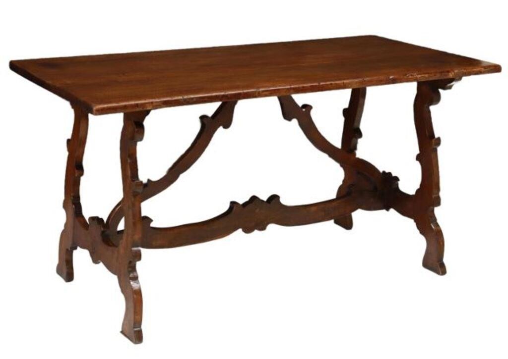 SPANISH BAROQUE STYLE WALNUT TABLE  356a5d