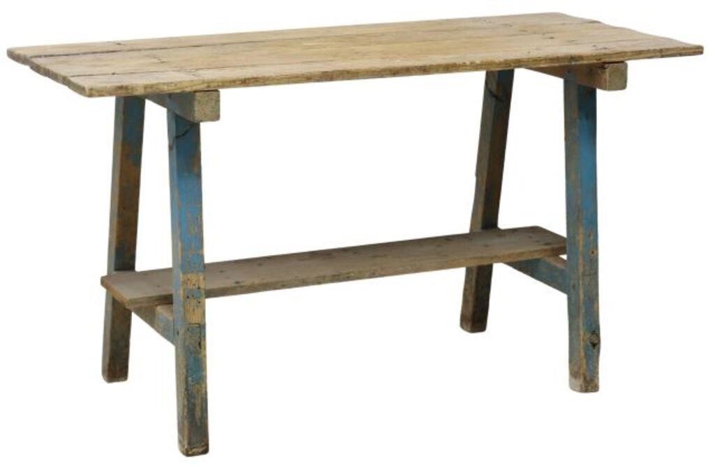 RUSTIC GUATEMALAN PINE TAVERN TABLERustic 356a56