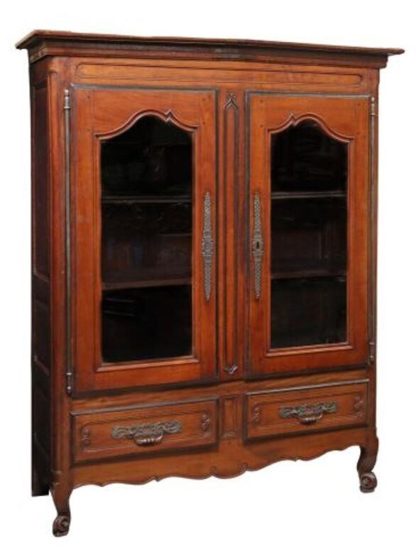 FRENCH PROVINCIAL WALNUT VITRINE 356c84