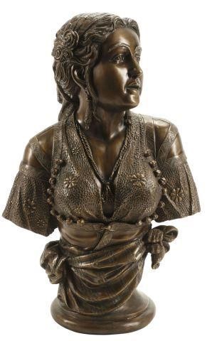 LARGE PATINATED BRONZE BUST OF 356dae