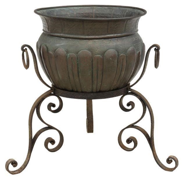 (LOT) COPPER PLANTER ON WROUGHT
