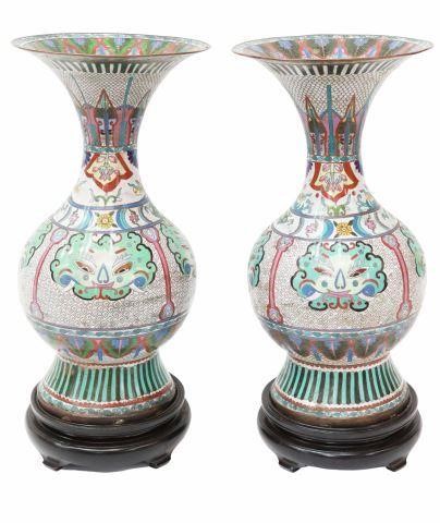  2 CHINESE CLOISONNE ENAMEL VASES 3570a8