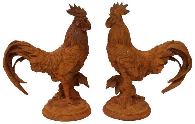 2 CAST IRON FIGURES OF ROOSTERS  35732e
