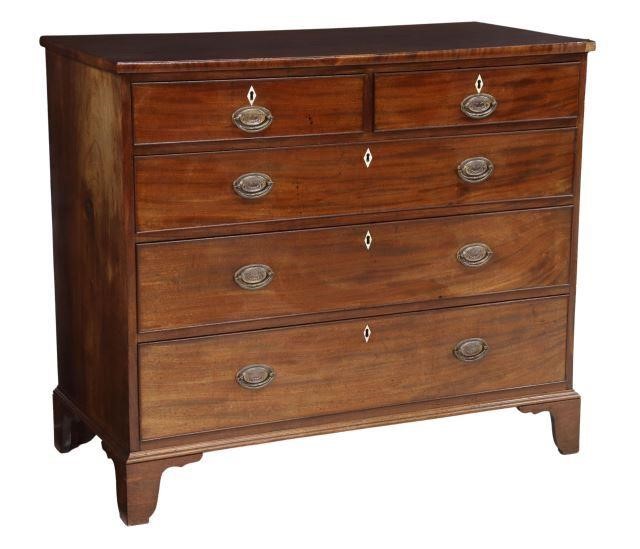 ENGLISH GEORGIAN MAHOGANY CHEST 357381