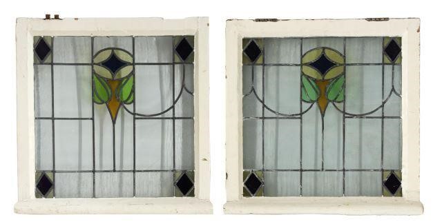  2 ENGLISH STAINED LEADED GLASS 3574d6